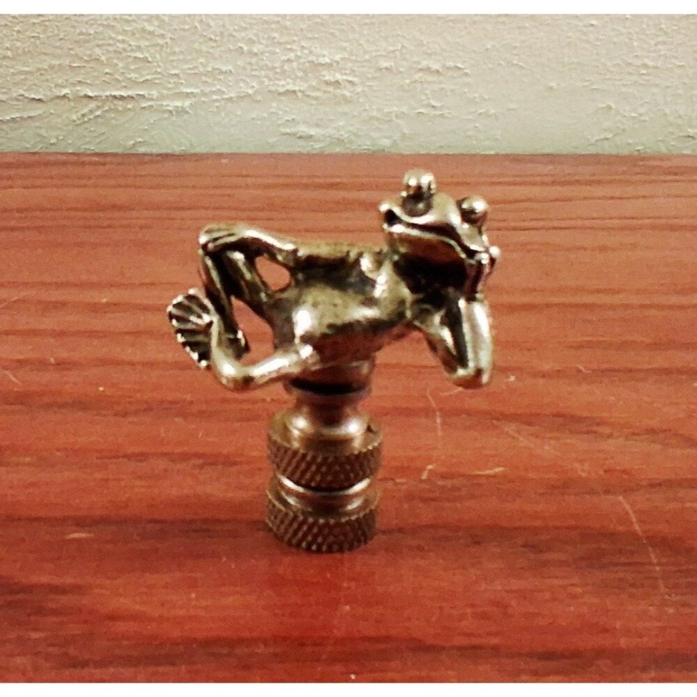 Relaxing Frog Lamp Finial Shade Topper Retro Detailed Brass Humorous Whimsical